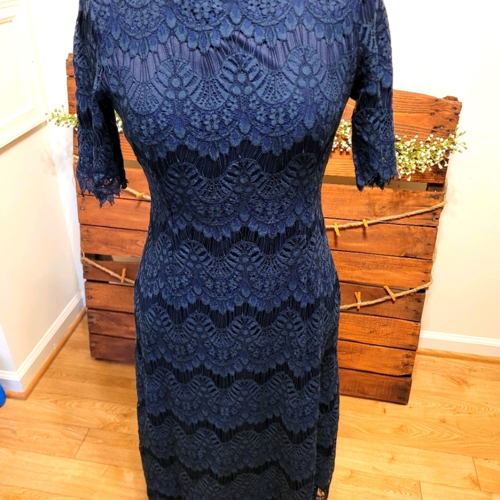 Modest Dainty Jewell Dress -A Night In Paris Navy